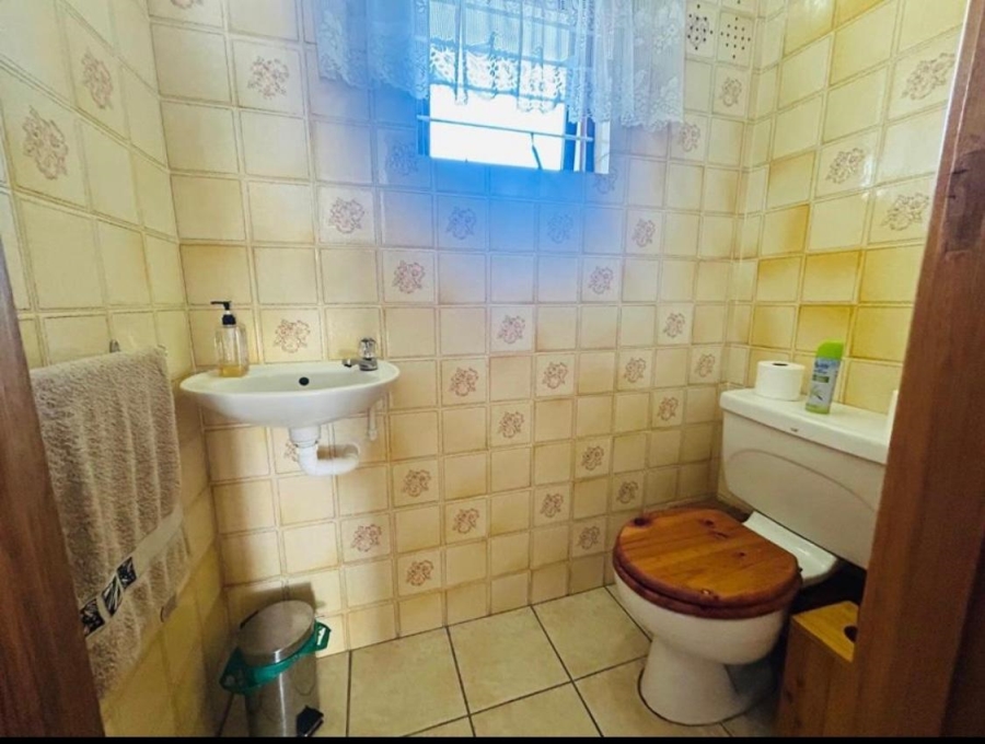 3 Bedroom Property for Sale in Beacon Bay Eastern Cape
